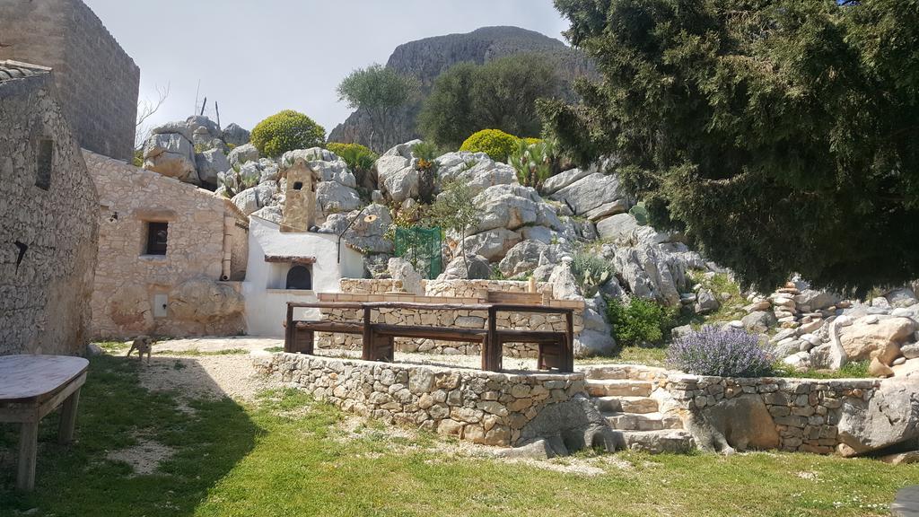 منزل الضيف كوستوناتشي  في Vecchio Baglio Cofano المظهر الخارجي الصورة