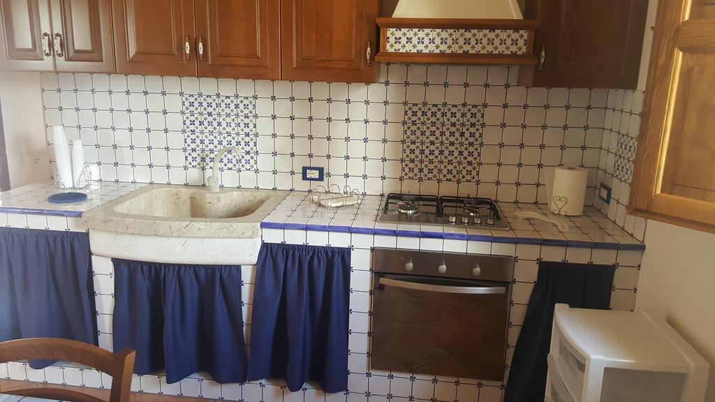 منزل الضيف كوستوناتشي  في Vecchio Baglio Cofano المظهر الخارجي الصورة